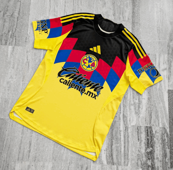 Captura de pantalla 2025-11-21 074415 Jersey Club América