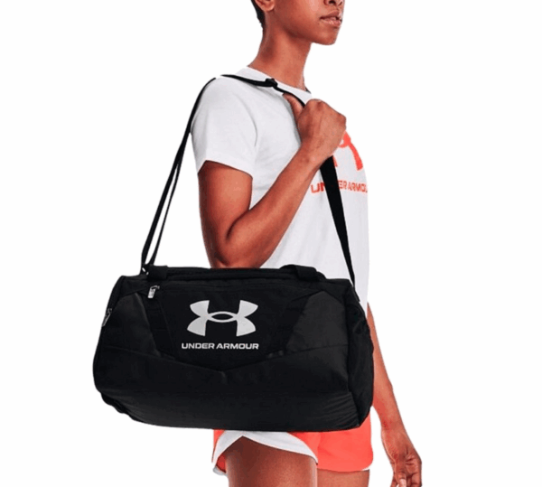 Captura de pantalla 2025-11-21 075602 Bolso de entrenamiento Under Armour